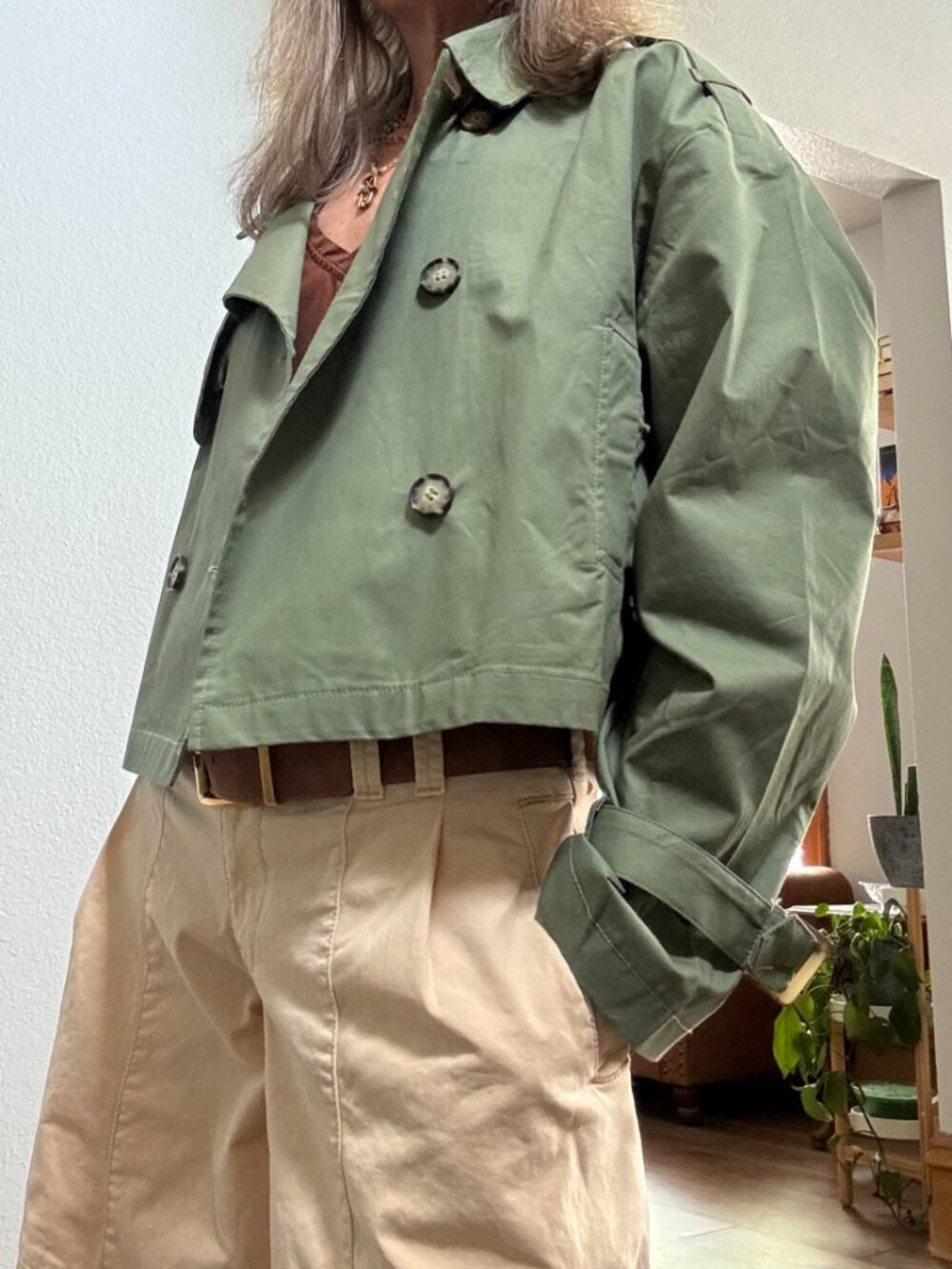 Minimalist Capsule Iris Olive Cropped Double Breasted Cotton Trench Medium